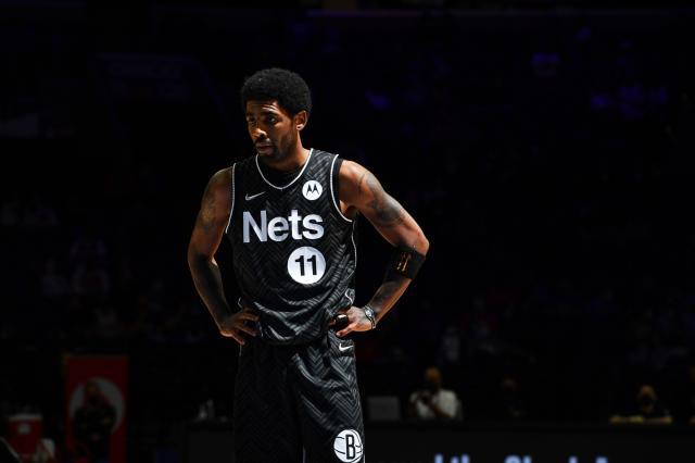 211014-kyrie-irving-jm-0935.jpg